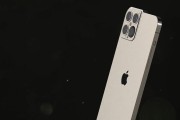 iPhone13高清系列壁纸的分享？如何下载使用？