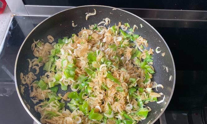 虾皮怎么吃最补钙（探讨虾皮的钙质含量和食用方法）