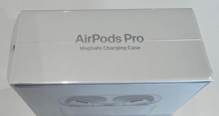 AirPods充电指南（正确使用AirPods充电）